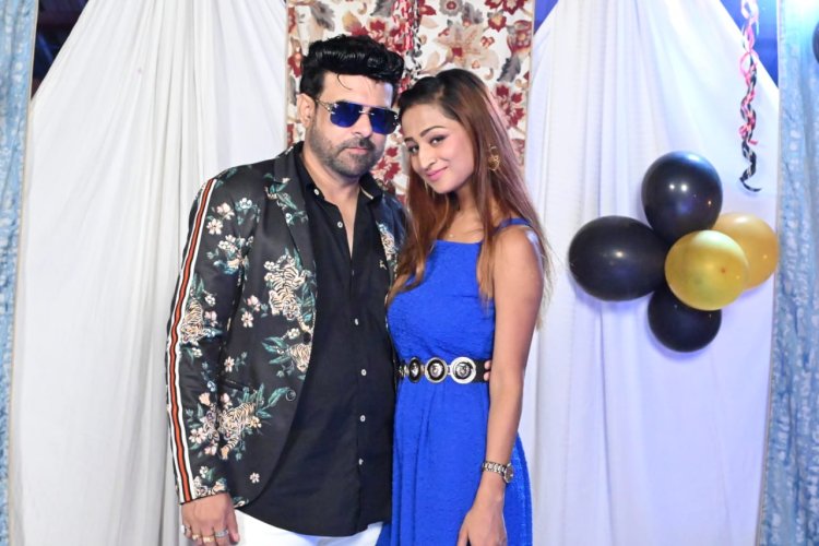 Vine Arora and Simran Ghadai Cast a Spell with Their Latest song "Feel Alone"