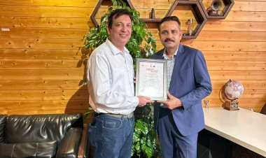 SMEStreet Honours Mr. Vachaspati Singh with the SMEStreet MSME GameChangers Award 2025 Recognising a Leader Transforming India’s Wellness & Hospitality Sector